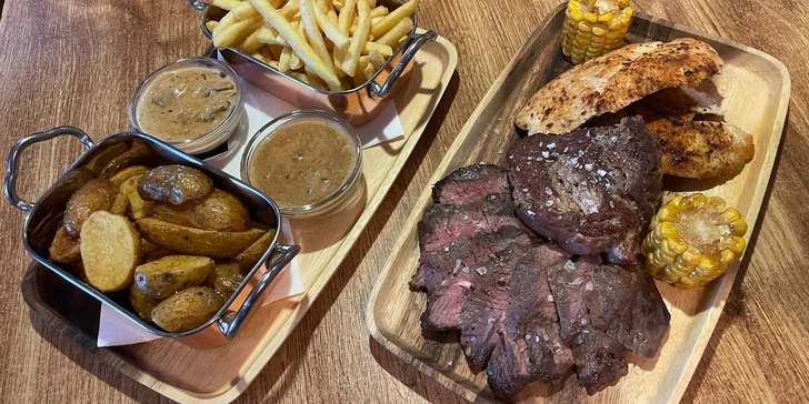 V obou variantách je hovězí veverka alias hanger steaku a filetu z pravé svíčkové. Jako třetí může být kuřecí steak nebo hovězí rib eye. 