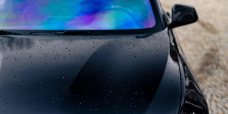 Vyberte si ostrou, čistokrevnou sportovní jízdu v BMW M2...