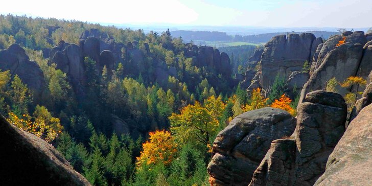 Čarokrásný Adršpach: Dovolená s polopenzí a termíny až do podzimu 2018