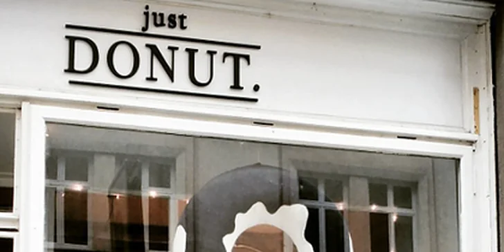 Otevřený voucher na cokoli z Just Donut v hodnotě 200 Kč: donuty i káva
