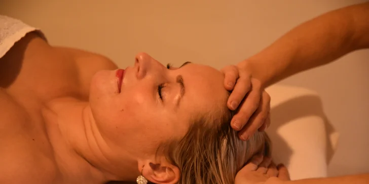 Péče v salónu Tina: kosmetické ošetření dle výběru i chemický peeling