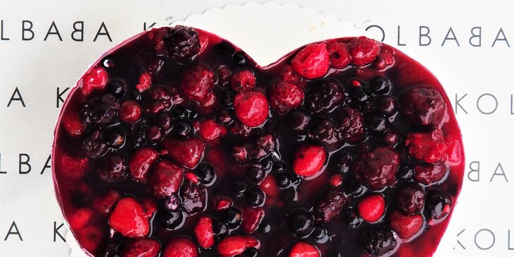 Valentýnské srdce od Kolbaby: lahoda se šlehačkou, jogurtem a směsí ovoce