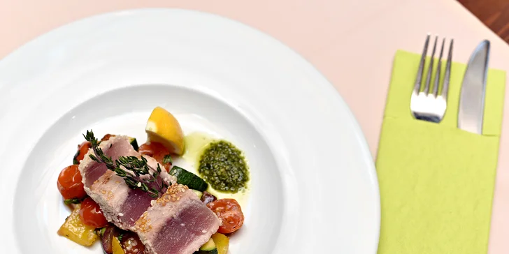 Romantické 6chodové degustační menu se steakem z tuňáka i vepř. panenkou
