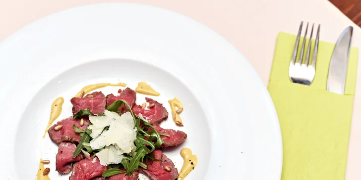 Romantické 6chodové degustační menu se steakem z tuňáka i vepř. panenkou