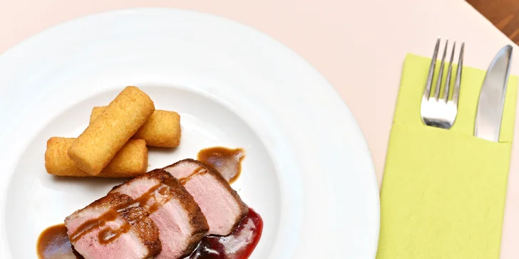 Romantické 6chodové degustační menu se steakem z tuňáka i vepř. panenkou