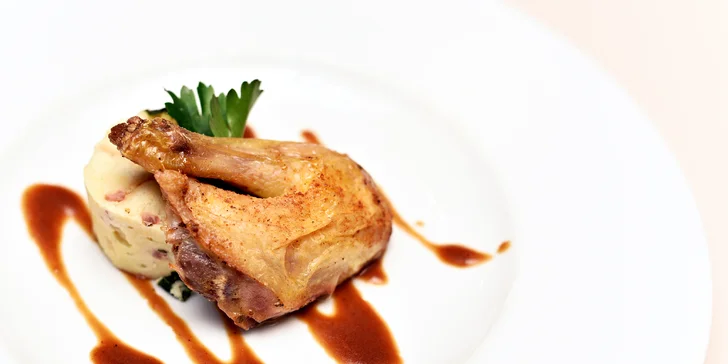 2× 6 chodů jak z pohádky: uzený pstruh, steak z lososa, kuřátko a nejen to
