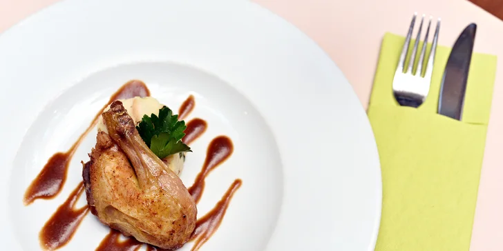 2× 6 chodů jak z pohádky: uzený pstruh, steak z lososa, kuřátko a nejen to