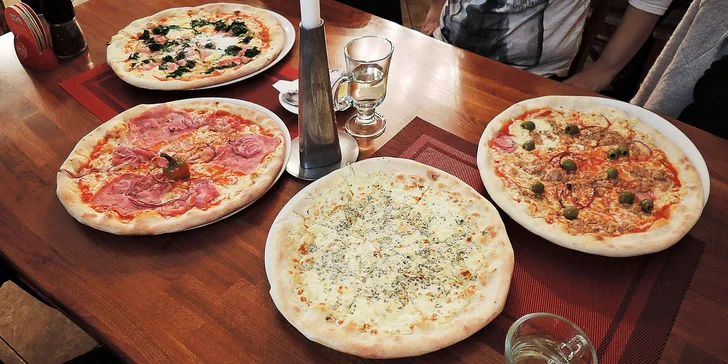 Italská dvojka: 2 pizzy plné ingrediencí a sleva na veškeré nápoje