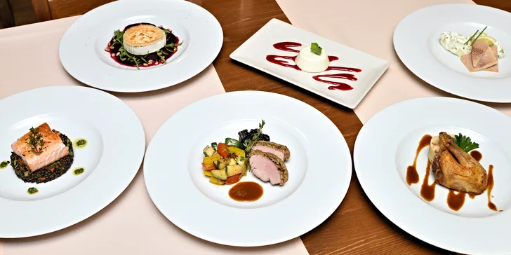 2× 6 chodů jak z pohádky: uzený pstruh, steak z lososa, kuřátko a nejen to