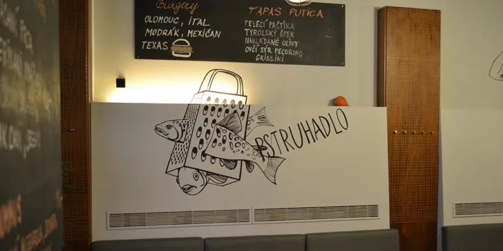 Burgerové menu s hovězím z české stračeny a ledový čaj pro 1 nebo 2 osoby