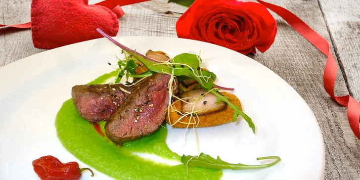 Voucher v hodnotě 400 nebo 800 Kč na cokoli z menu v restauraci Na Výsluní