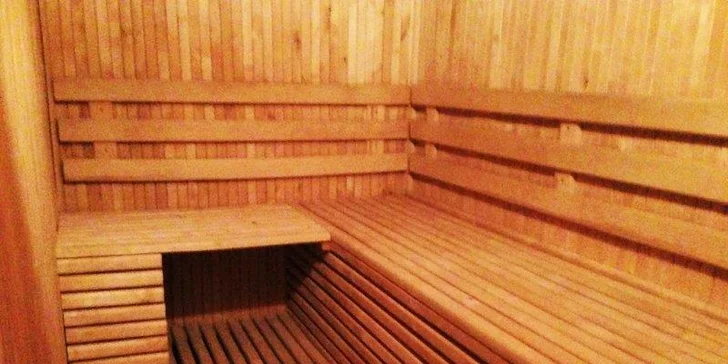 Aktivní odpočinek na Lipně: polopenze, hodinka v bazénu i možnost wellness