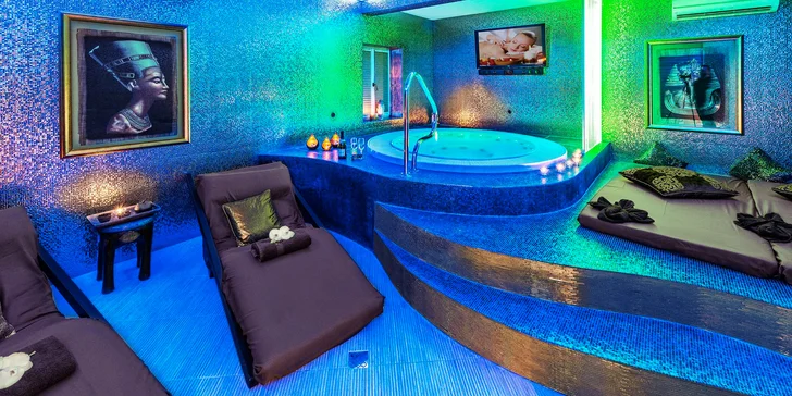 1 nebo 2 hodiny v privátním wellness a případně lahev sektu pro pár