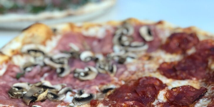 Pizza s sebou: 1-5 kulatých dobrot dle výběru o průměru 35 cm