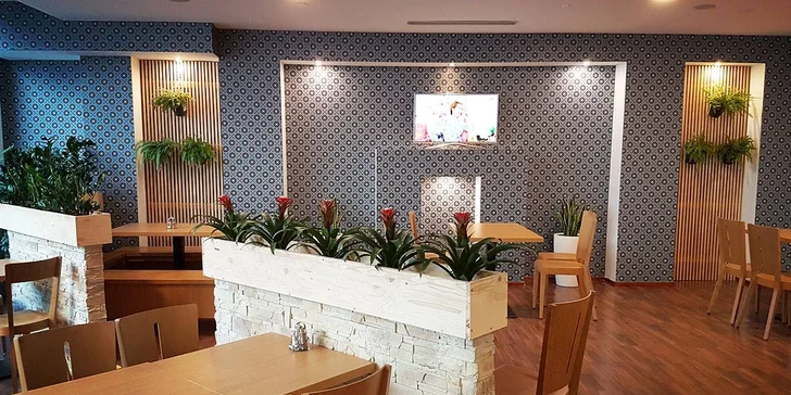Sushi nadité čerstvostí: 16 nebo 32 kousků plněných křupavou zeleninou