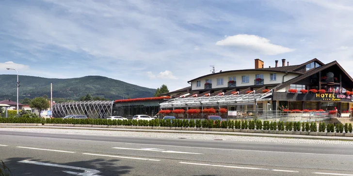 4* pobyt v Rožnově pod Radhoštěm: polopenze, wellness i slevy na masáže