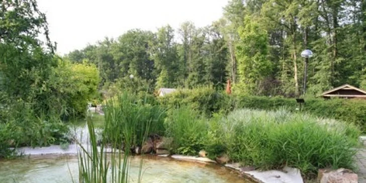 Minigolf v krásné přírodě pro 1 až 8 osob