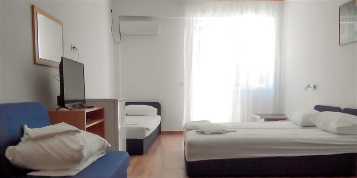 7 nocí na Makarské: hotel s polopenzí 150 m od pláže a dítě do 12 let zdarma