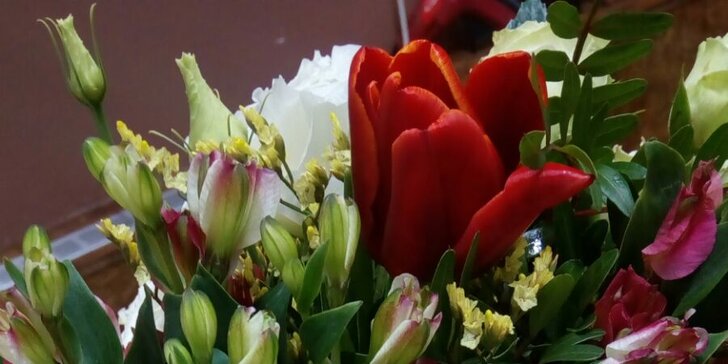 Naučte se vázat krásné květiny: 2hodinový individuální kurz floristiky