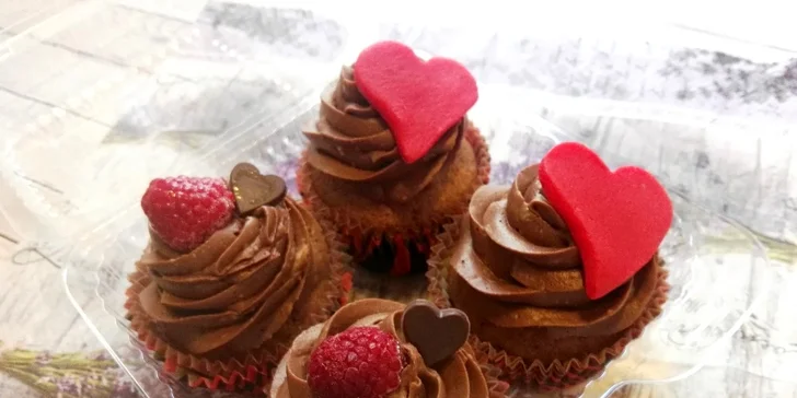 Sladký Valentýn: překvapte svou lásku čtyřmi cupcaky dle výběru