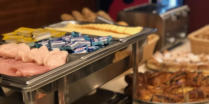 Snídaně ve stylu all you can eat v hotelu Michael pro jednoho