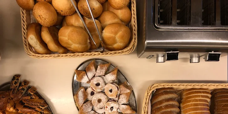 Snídaně ve stylu all you can eat v hotelu Michael pro jednoho
