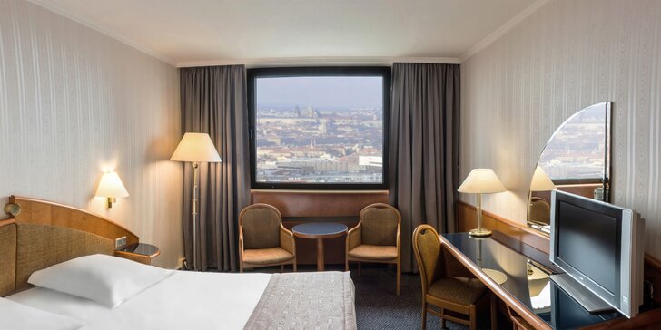 Pobyt ve 4* hotelu Panorama v Praze: snídaně a neomezený vstup do wellness