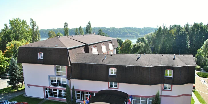 Podzimní odpočinek v Třeboni s polopenzí, bazénem a prohlídkou pivovaru