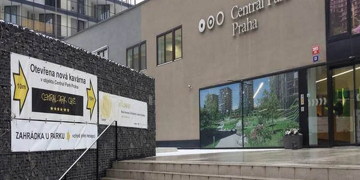 Tradiční anglická nebo palačinková snídaně pro 1 či 2 s nápojem dle výběru