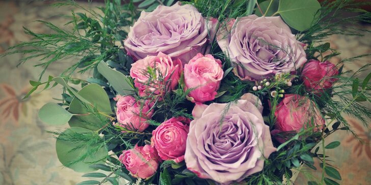 Kurzy floristiky v Květinovém Ateliéru: naučte se vázat krásné kytice