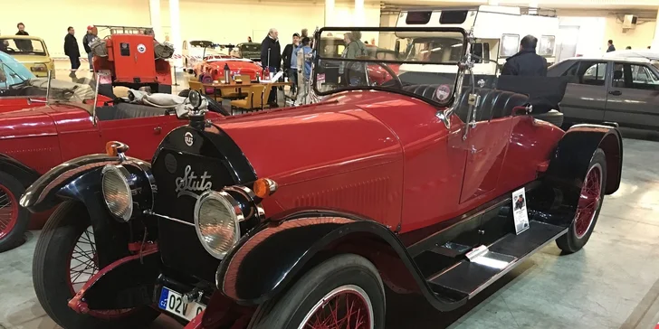 Vstup na tradiční veletrh historických vozidel MotorTechna pro malé i velké