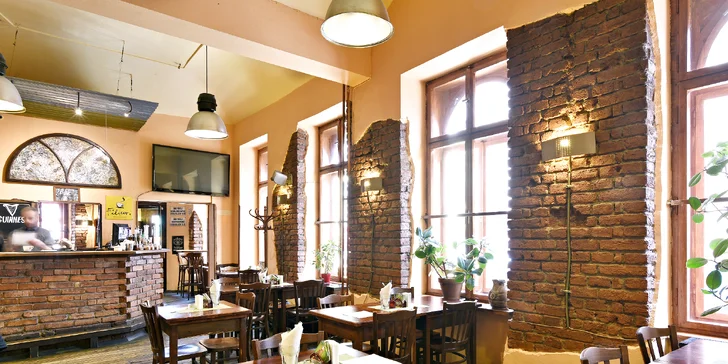 3chodové degustační menu: carpaccio z řepy, jelení kýta na šípkové, zmrzlina
