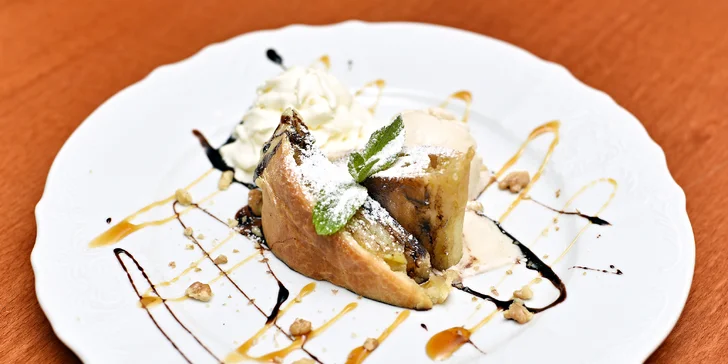 Čtyřchodové menu s vínem nebo bez pro 2: feta sýr, kachní jatýrka i prsa, losos a dezerty