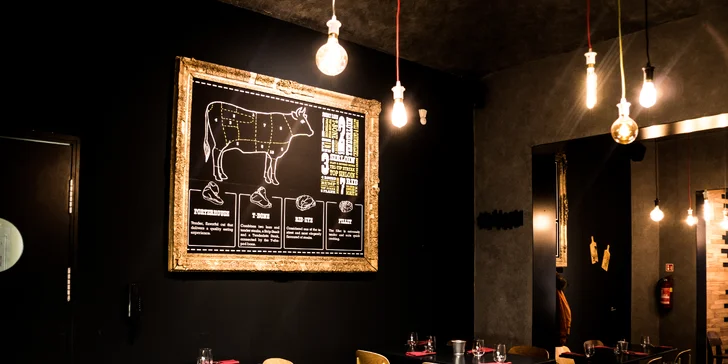 Grilovaný hovězí burger se steakovými hranolky a fenyklovou majonézou