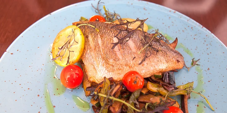 5 valentýnských chodů plných delikates: Knuckle steak i ústřice pro 2