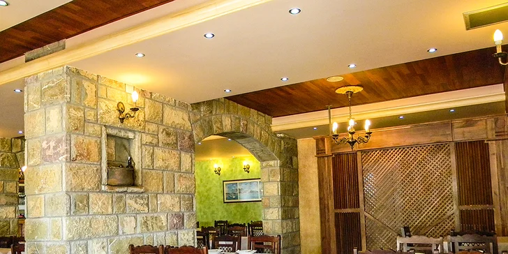 7 nocí v Černé Hoře v letovisku Čanj: hotel 250 m od pláže s plnou penzí