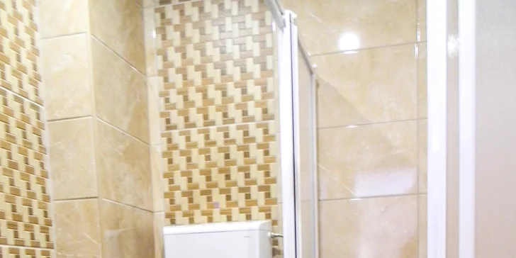 7 nocí v Černé Hoře v letovisku Čanj: hotel 250 m od pláže s plnou penzí