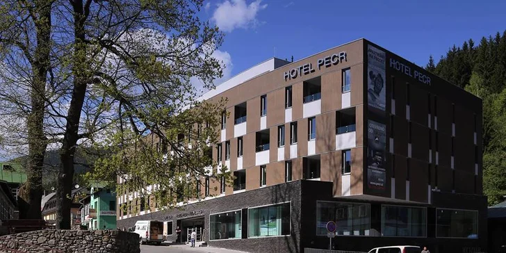 Božský pobyt v Peci pod Sněžkou: luxusní apartmány, polopenze a wellness