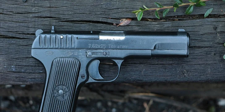 Zamiřte na střelnici: zbraně II. světové války – Špagin, Tokarev i Thompson