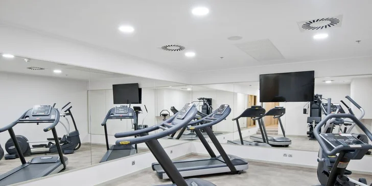 Zasloužený relax: 90 minut ve spa a fitness ve všední dny pro 1 či 2 osoby