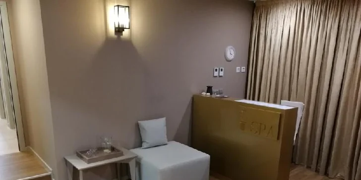 Královský relax: 2 hodiny ve spa a fitku Hotelu Royal Prague pro 1 či 2 osoby