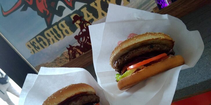 Texaský masakr: burger dle výběru a hranolky se speciálně dovezeným kořením