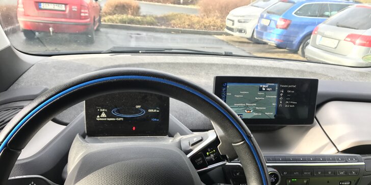 Výlet do budoucnosti: až 120 min. spolujízdy či řízení elektromobilu BMW i3