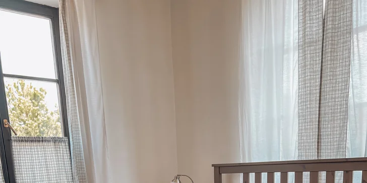 Všechny pokoje jsou postaveny v rustikálním stylu.