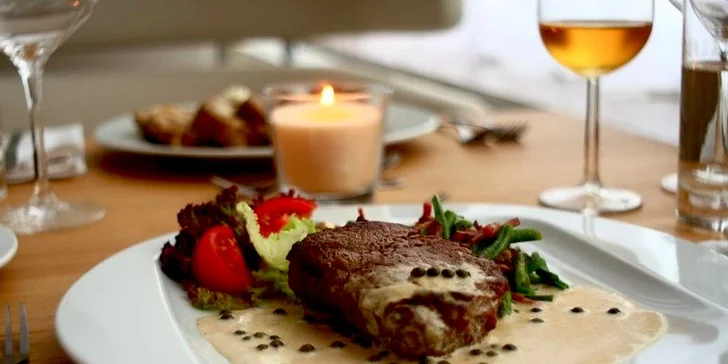 Večer na vás čeká špičkové 2chodové menu.
