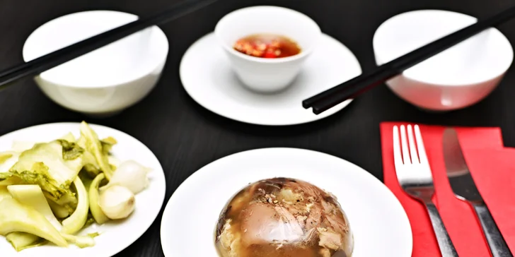 Oslavte vietnamský Nový rok jídlem: tradiční bohaté novoroční menu pro 2
