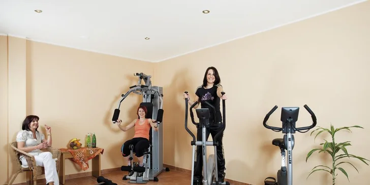 2 noci v hotelu Marlin na břehu Lipna: polopenze, wellness a rybí speciality