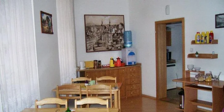 Odpočinek v centru Karlových Varů se snídaní a neomezeným čajem či kávou