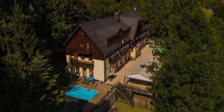 Jarní pobyt ve Špindlu: polopenze, sauna, zázemí pro děti i slevy na aktivity