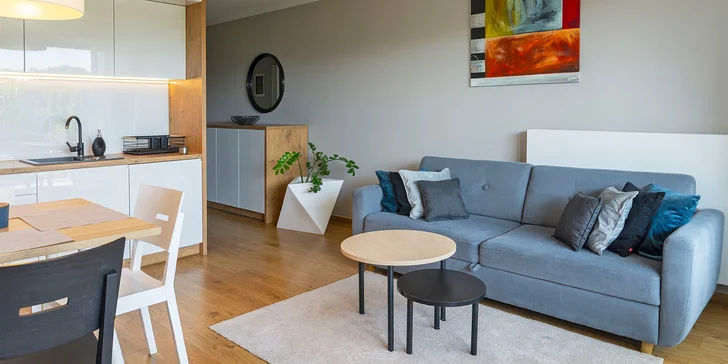 Apartmány sa nachádzajú hneď pod Bukowou Górou. Na dosah budete mať tie najväčšie lákadlá regiónu od Tropikana Aquaparku po miestne lyžiarske strediská.
